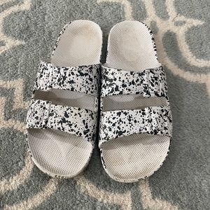 Freedom Moses white with black splatter size 37/38